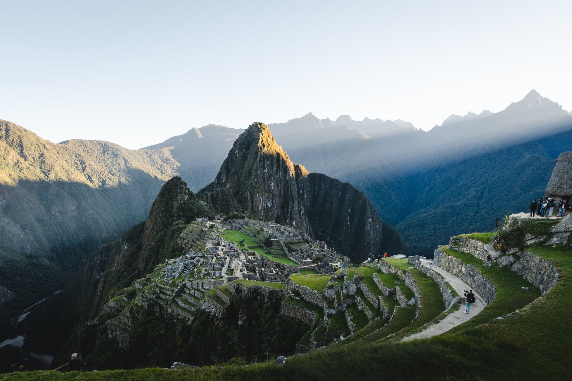 how to write a travel blog without travelling